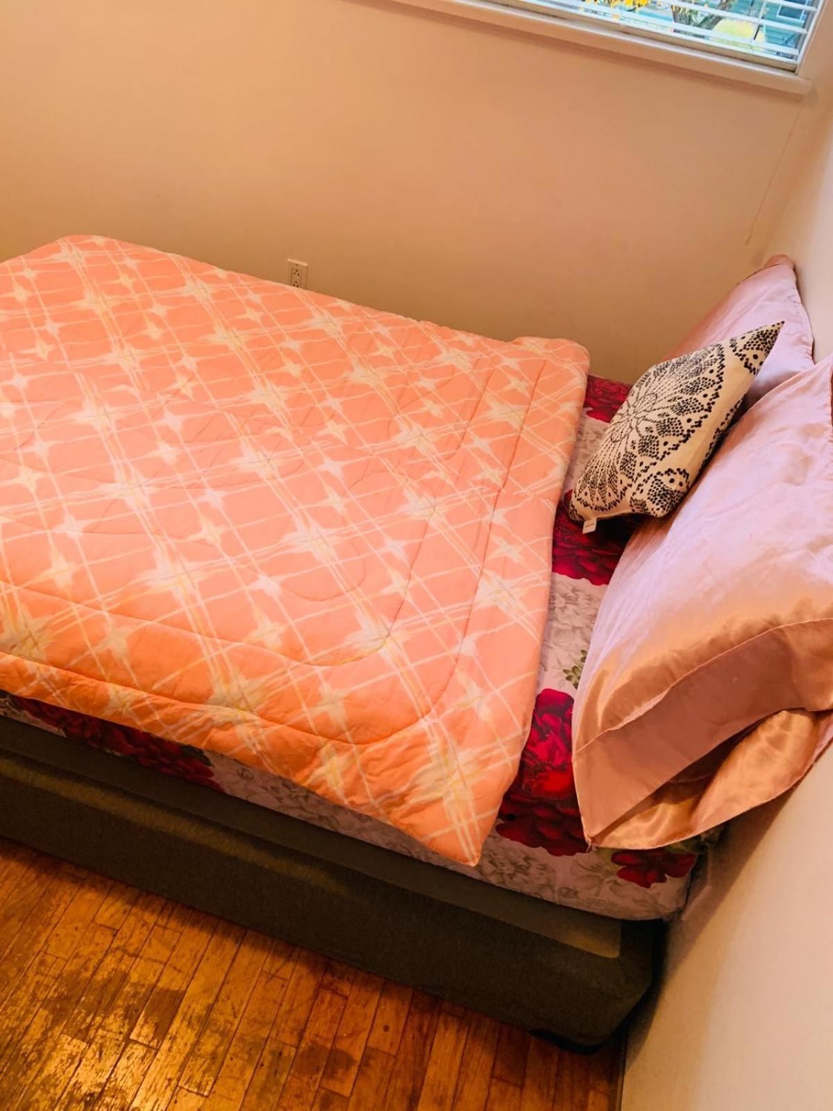 Cosy Romantic Stay In Surrey- Walking Distance From Guildford Town Centre Екстериор снимка